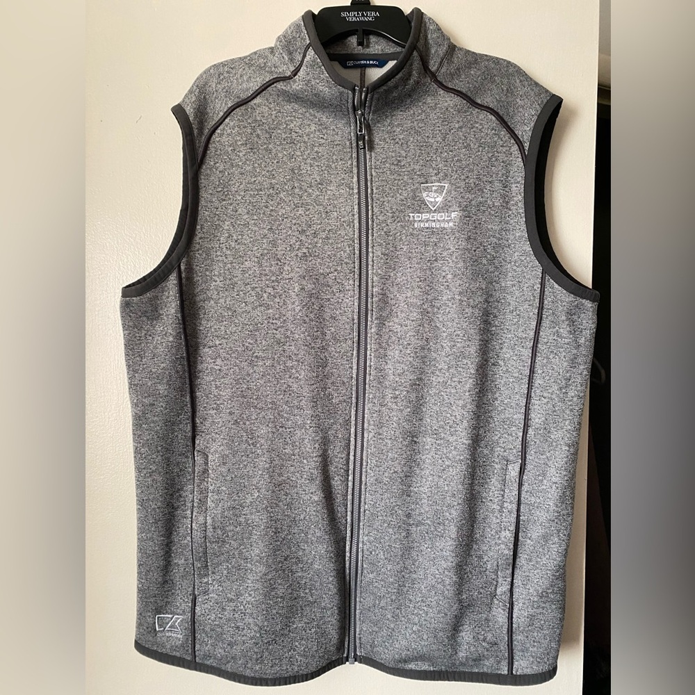 Men’s Cutter & Buck, TopGolf, XXL vest.